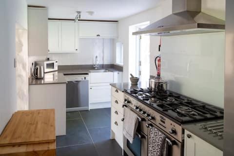 Charlestown Cottage, Woodburner, Gardens & Parking Bagian luar foto