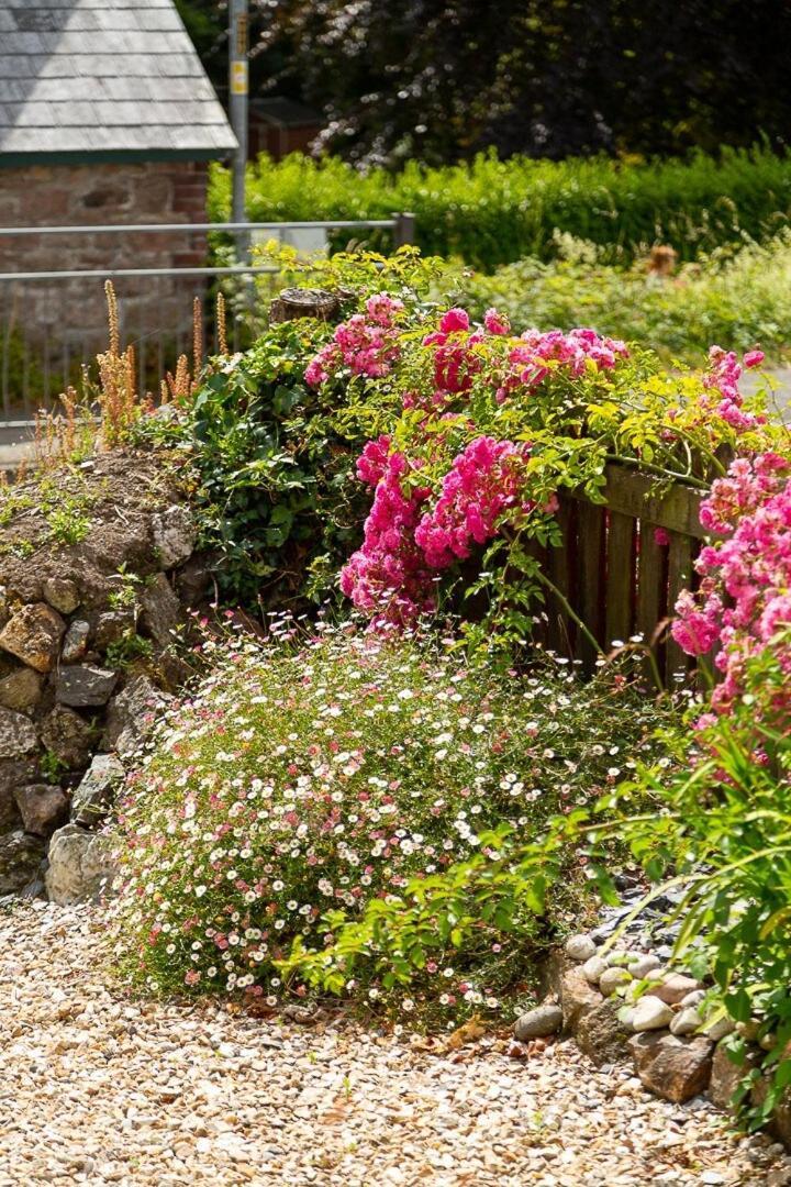 Charlestown Cottage, Woodburner, Gardens & Parking Bagian luar foto
